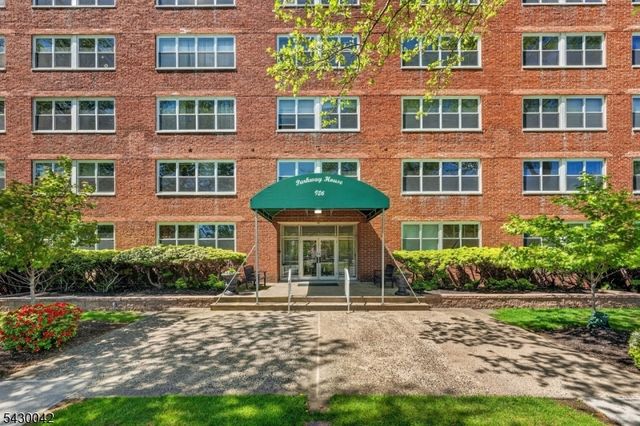 926 Bloomfield Ave 3A, Glen Ridge Boro Twp., NJ 07028