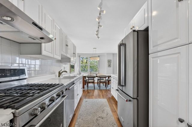 926 Bloomfield Ave 3A, Glen Ridge Boro Twp., NJ 07028