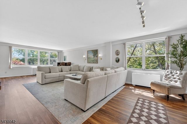 926 Bloomfield Ave 3A, Glen Ridge Boro Twp., NJ 07028