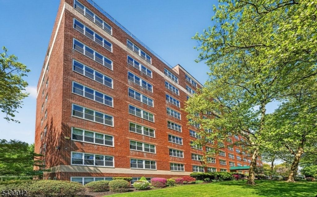 926 Bloomfield Ave 3A, Glen Ridge Boro Twp., NJ 07028