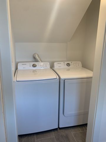 38 N Hill St, Nashville, TN 37210
