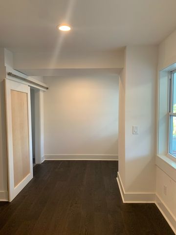 38 N Hill St, Nashville, TN 37210