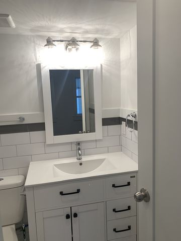 38 N Hill St, Nashville, TN 37210