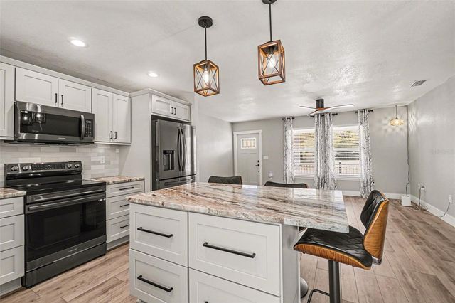 410 E HENRY STREET, Punta Gorda, FL 33950