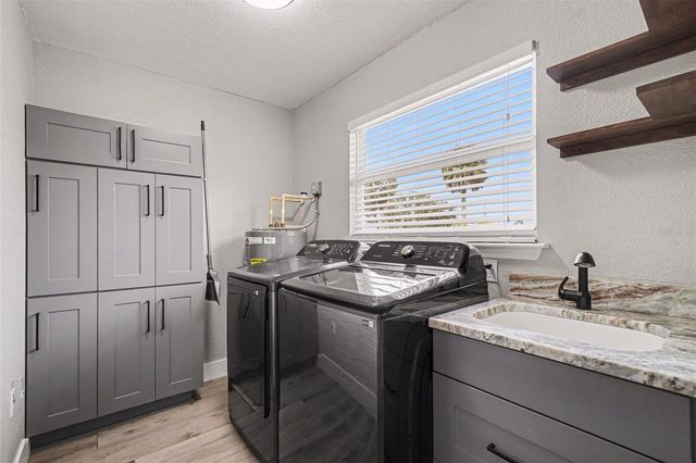 410 E HENRY STREET, Punta Gorda, FL 33950