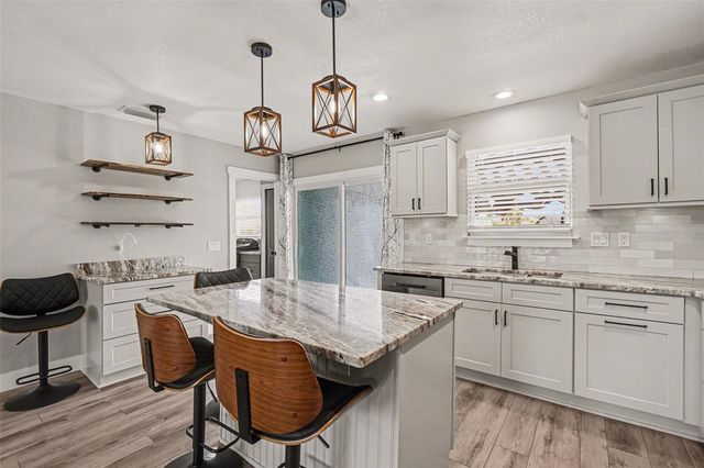 410 E HENRY STREET, Punta Gorda, FL 33950