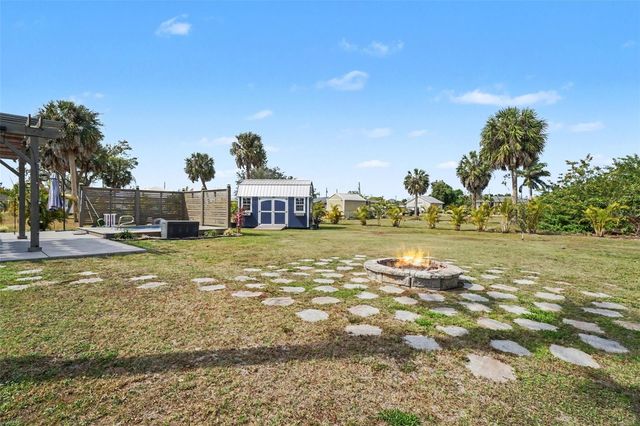 410 E HENRY STREET, Punta Gorda, FL 33950