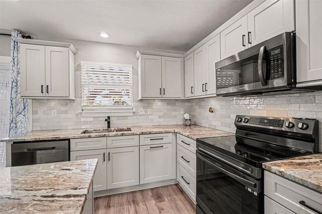 410 E HENRY STREET, Punta Gorda, FL 33950