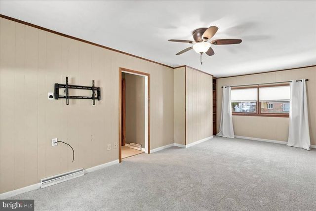13337 NORTH AVE, Blue Ridge Summit, PA 17214