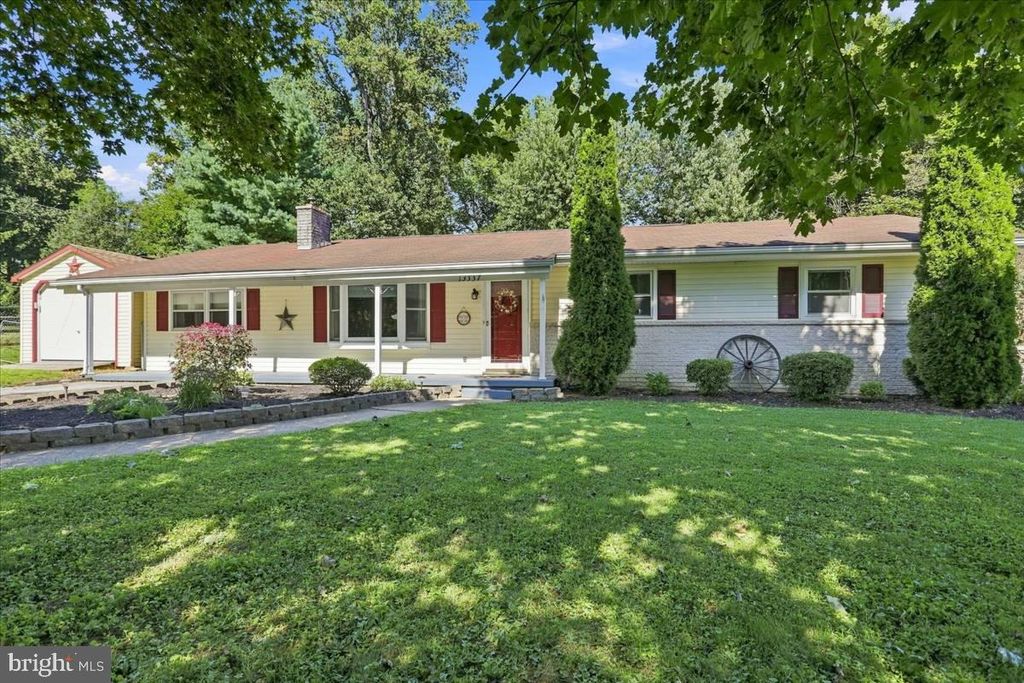 13337 NORTH AVE, Blue Ridge Summit, PA 17214