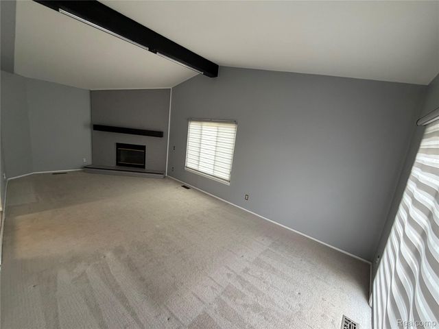 24489 Riverview Lane, Novi, MI 48374