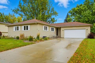 3520 10th Street S, Fargo, ND 58104