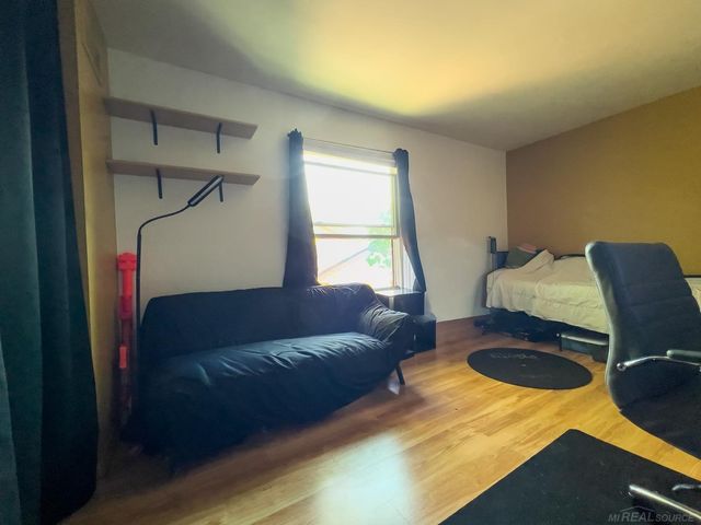 31672 Bear Creek Boulevard, Warren, MI 48093