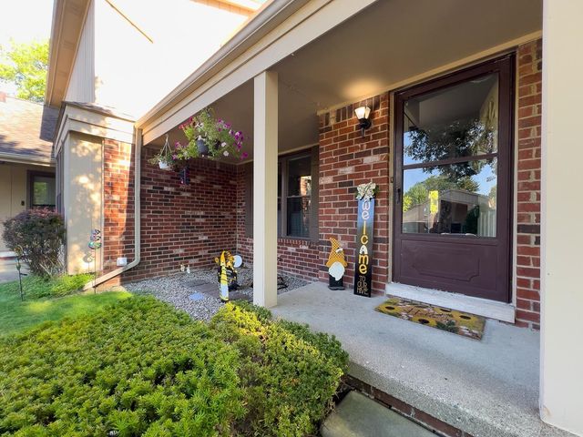 31672 Bear Creek Boulevard, Warren, MI 48093