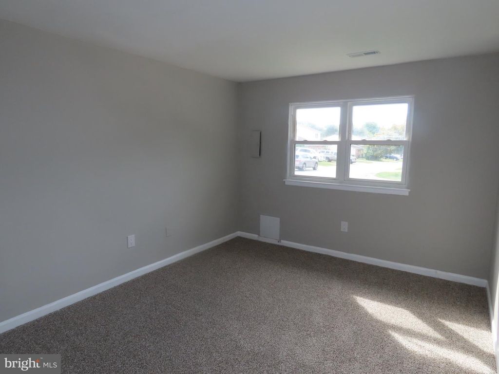 115 E BEAVER CT, Bear, DE 19701 — photo 5