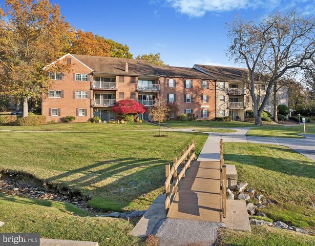 71 DRUMMERS LN, Wayne, PA 19087