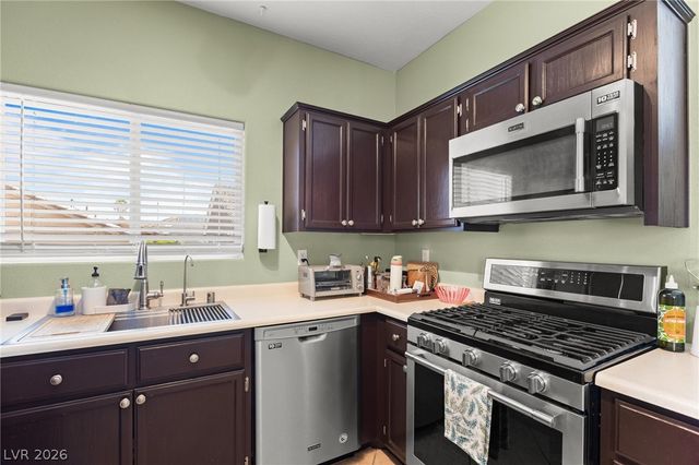 3238 Mystic Ridge Court, Las Vegas, NV 89129