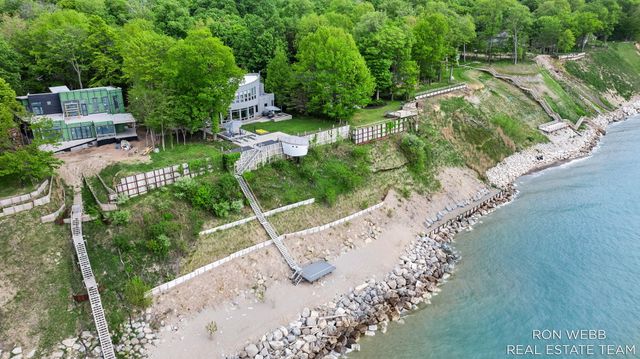 1234 Shorecrest Drive, Ganges Twp, MI 49090