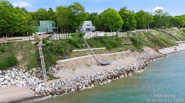 1234 Shorecrest Drive, Ganges Twp, MI 49090