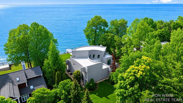 1234 Shorecrest Drive, Ganges Twp, MI 49090