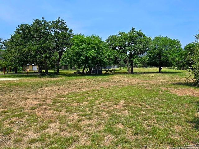 224 rocky top, Medina, TX 78055