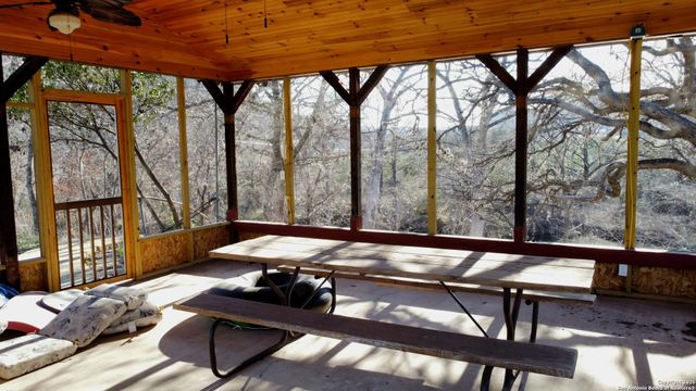224 rocky top, Medina, TX 78055