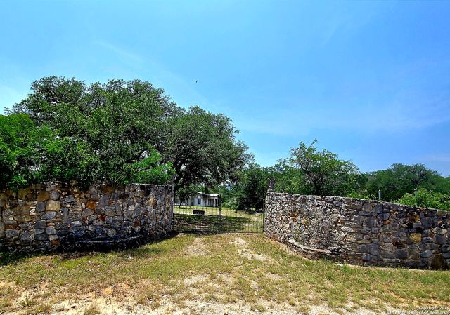 224 rocky top, Medina, TX 78055