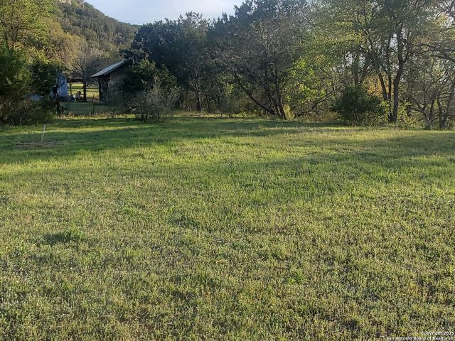224 rocky top, Medina, TX 78055
