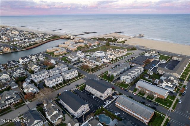 201 2nd Avenue 4B, Belmar, NJ 07719