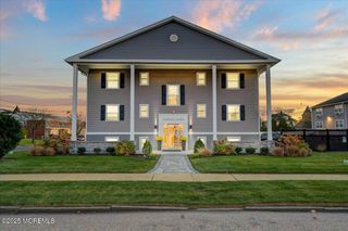 201 2nd Avenue 4B, Belmar, NJ 07719