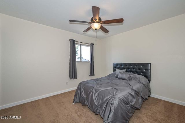 202 E Betty Elyse Lane, Phoenix, AZ 85022