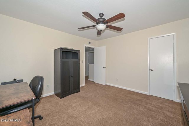 202 E Betty Elyse Lane, Phoenix, AZ 85022