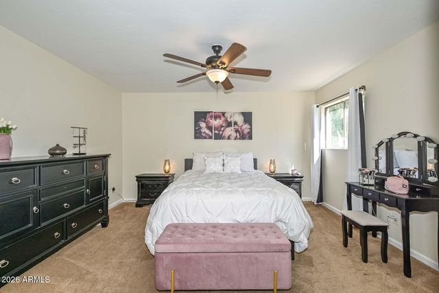 202 E Betty Elyse Lane, Phoenix, AZ 85022
