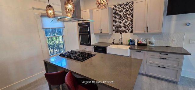 4469 Cleveland Avenue A, San Diego, CA 92116