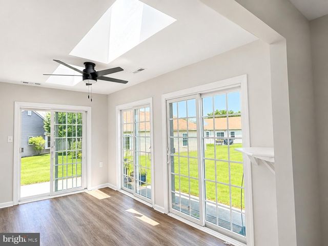 10 ADNER DR, Mount Laurel, NJ 08054