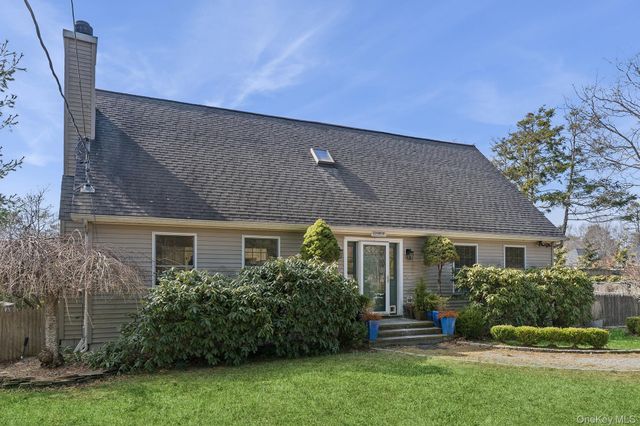 55 Topping Drive, Riverside, NY 11901