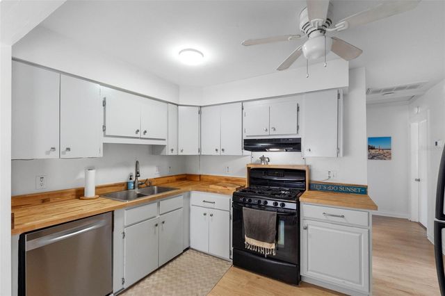 2222 QUINCY STREET S, St Petersburg, FL 33711
