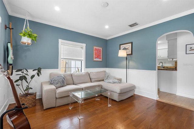 2222 QUINCY STREET S, St Petersburg, FL 33711