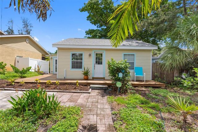 2222 QUINCY STREET S, St Petersburg, FL 33711
