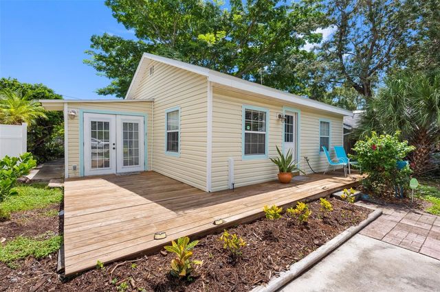 2222 QUINCY STREET S, St Petersburg, FL 33711