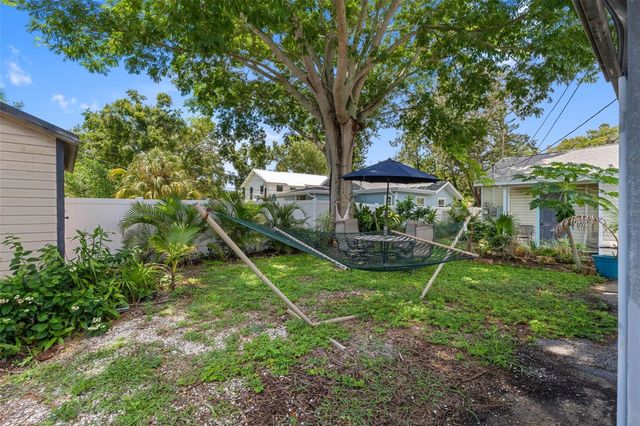 2222 QUINCY STREET S, St Petersburg, FL 33711