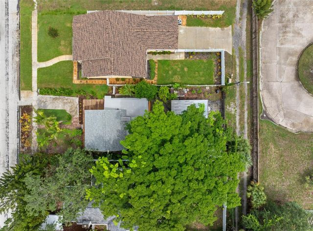 2222 QUINCY STREET S, St Petersburg, FL 33711