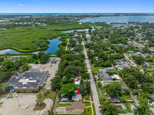 2222 QUINCY STREET S, St Petersburg, FL 33711