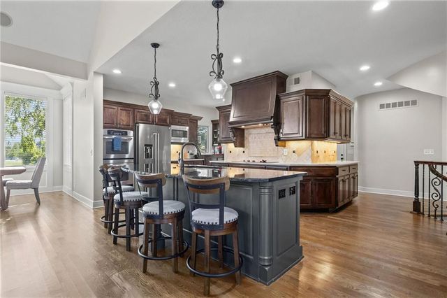 18101 Sunset Drive, Olathe, KS 66062