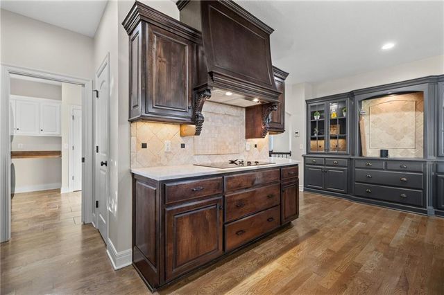 18101 Sunset Drive, Olathe, KS 66062
