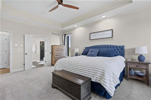 18101 Sunset Drive, Olathe, KS 66062