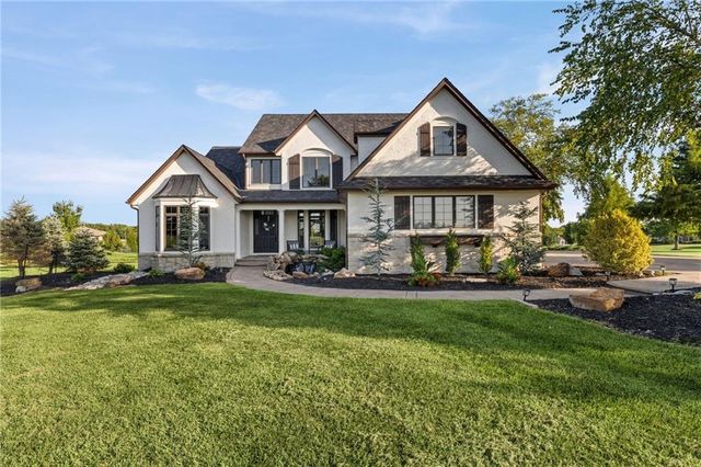 18101 Sunset Drive, Olathe, KS 66062