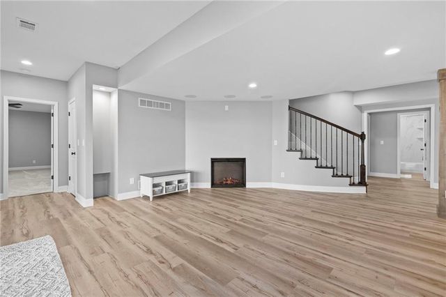 18101 Sunset Drive, Olathe, KS 66062