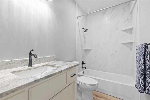 18101 Sunset Drive, Olathe, KS 66062