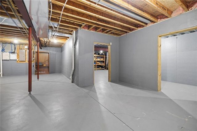 18101 Sunset Drive, Olathe, KS 66062